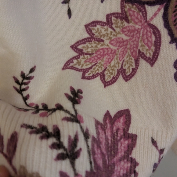 NWT LOFT Women's Floral Sweater - Cream and Purple - Picture 4 of 5